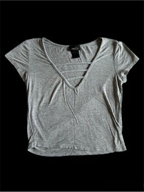 rue21 Light Gray Short Sleeve Lace-Up V-Neck Tee